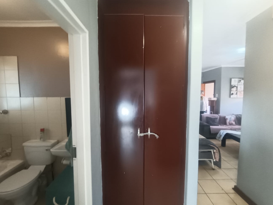 3 Bedroom Property for Sale in Minerva Gardens Northern Cape